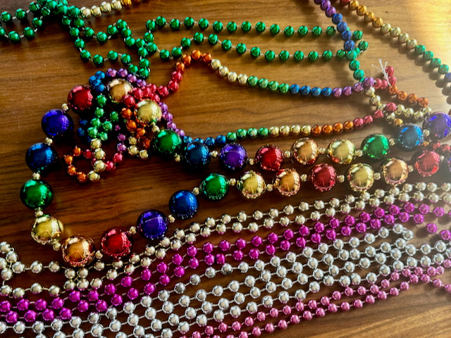 Throw beads, Metallic Pink - 116cm, 12mm